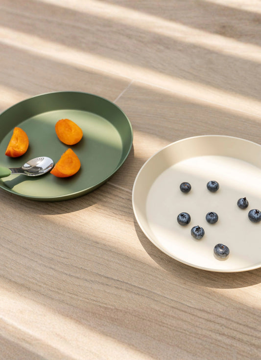 Eco Plates Set of 4 - Green/Cream