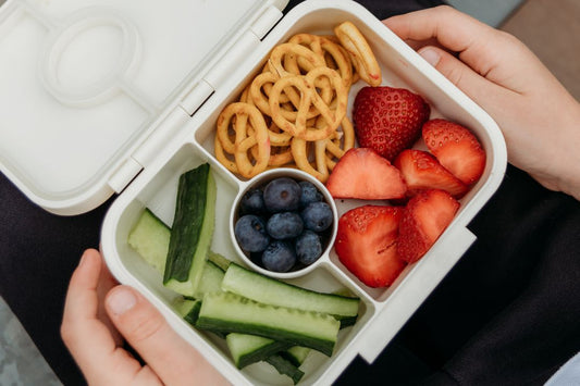 3 Simple Ways to Pack Lunches So Foods Stay Separate and Flavours Don't Mix