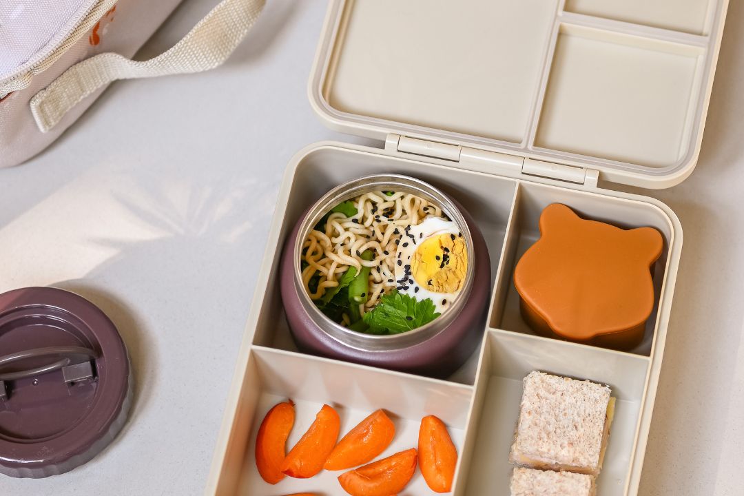 How to Pack Sandwiches and Salads so They Stay Crisp Until Lunch