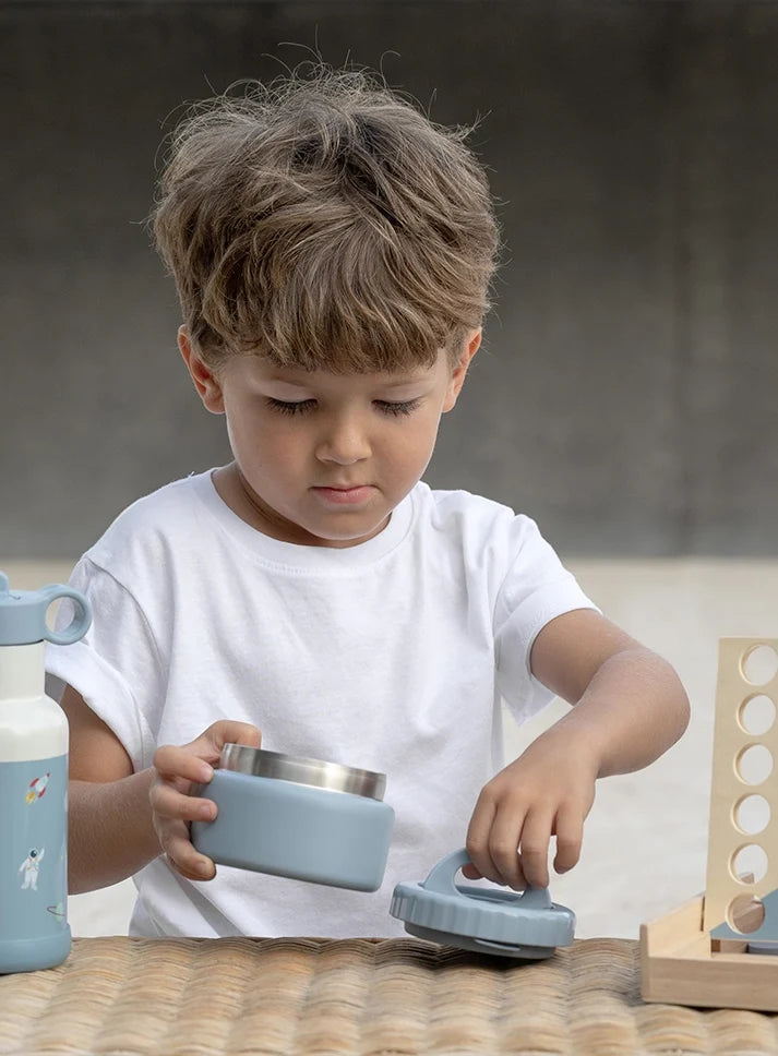 How to Choose an Insulated Bottle to Keep Your Child's Drinks Hot or Cold