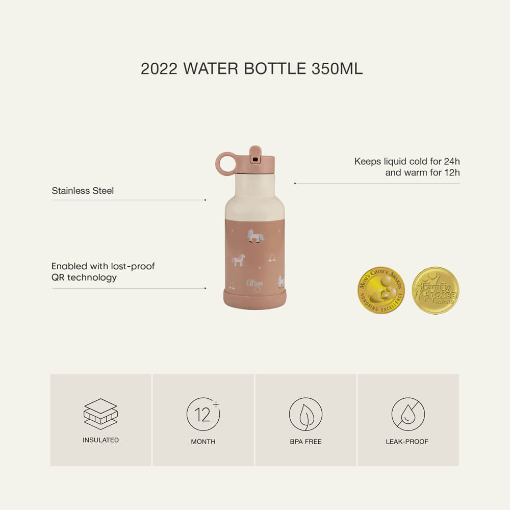dino school bundle  water bottle features